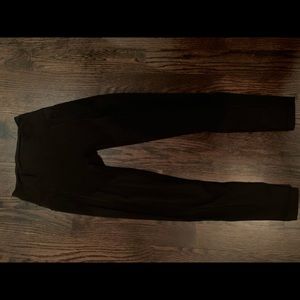 Lulu-Lemon pocket leggings